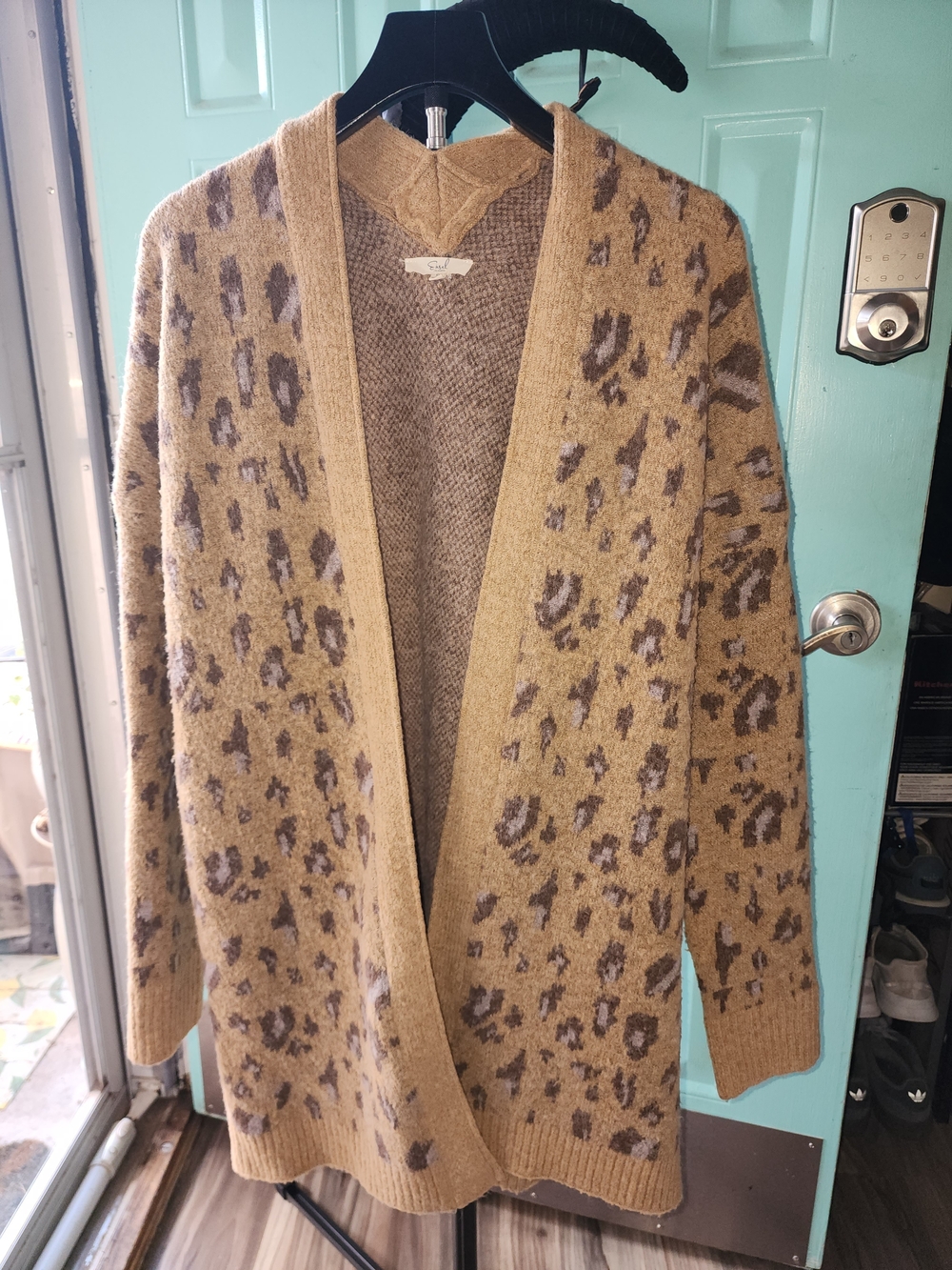 easel Open-Front Leopard Cardigan in Camel and Taupe Spots